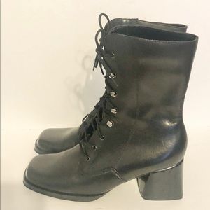 Westies black leather lace up mid calf boots 7